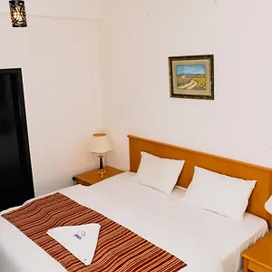 2* Hotel Pan Emirates