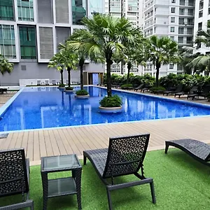 klcc-soho-servied-suites.kualalumpurs-hotels.com/